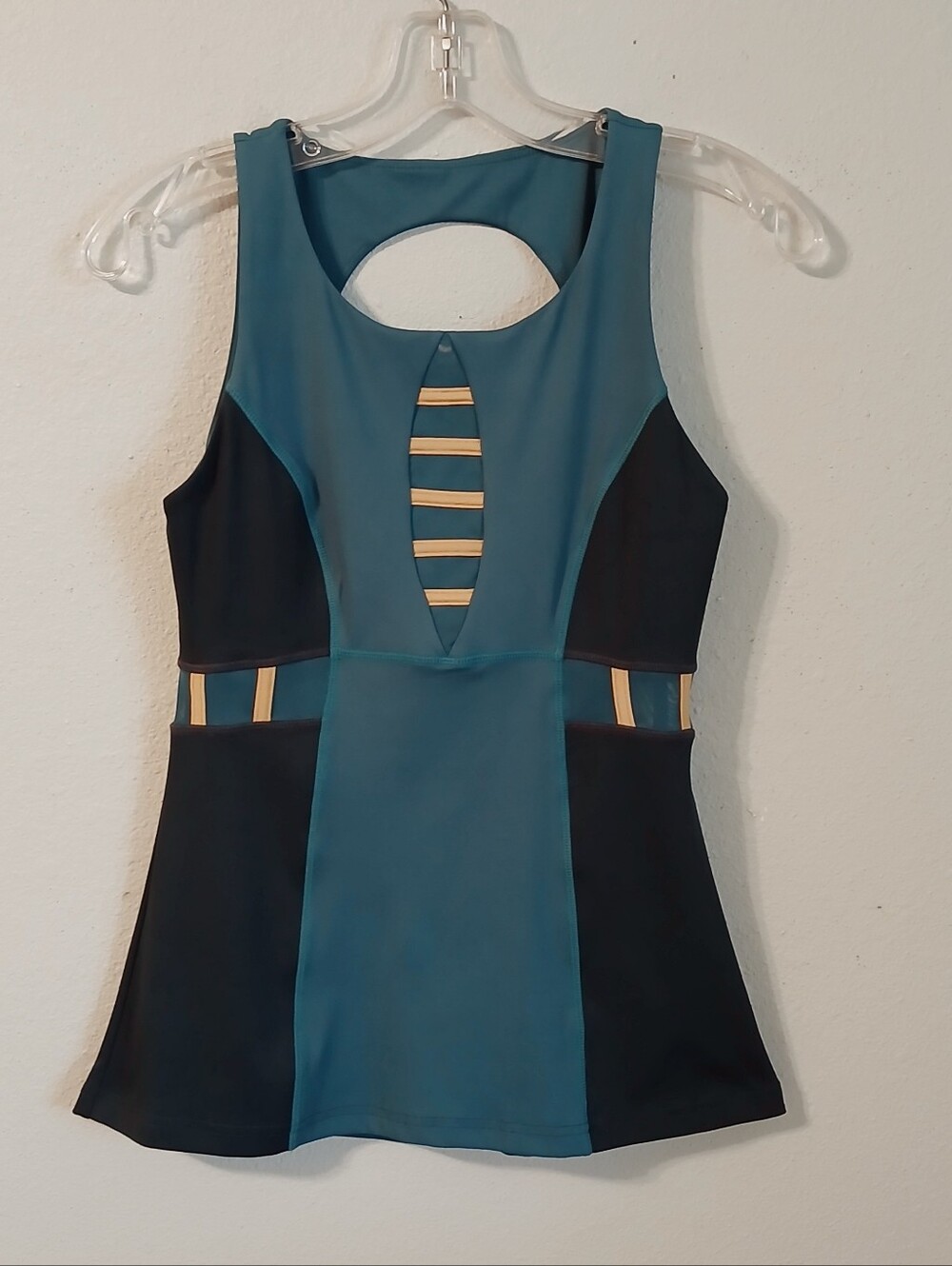 Crowned Athletics Tank Celtic Knot Size Small Disney Run Cosplay
